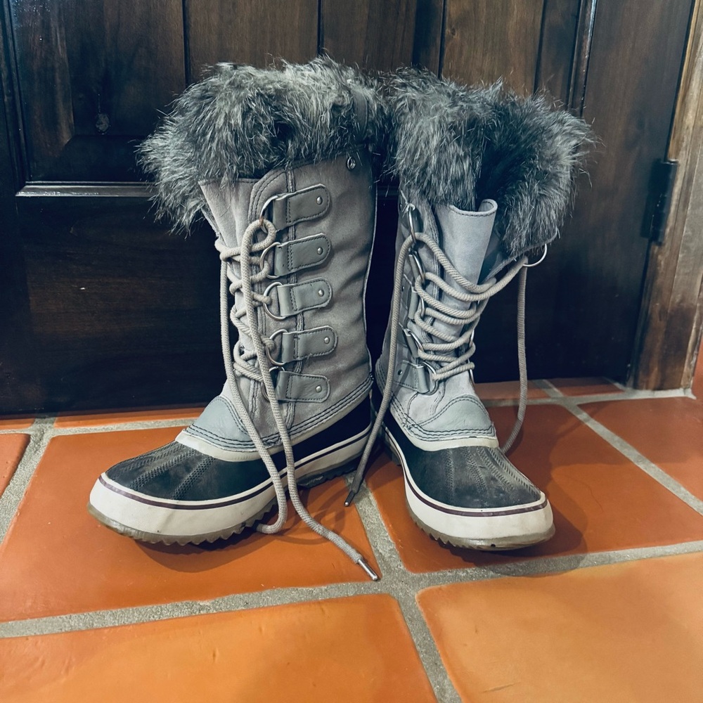 Sorel Gray and Black Fur-Trimmed Winter Boots